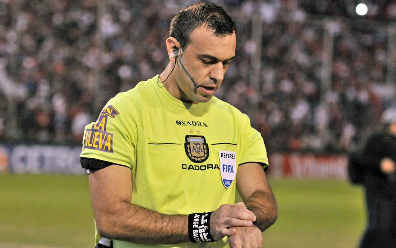 Independiente - #LigaProfesional Terna arbitral Vs #RosarioCentral  Miércoles 12/04 21:30 👤 Árbitro: Jorge Baliño 👤 Asist. 1: José…