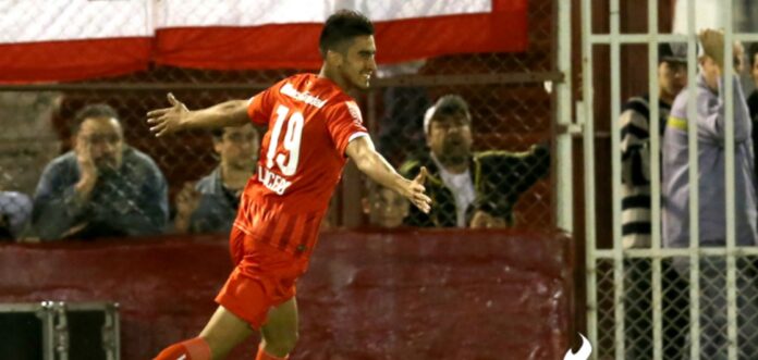Lucero-gol-Independiente-vs-Huracán 2015