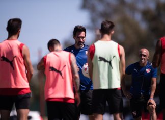 Eduardo-Domínguez-Entrenamiento-Plantel-Villa-Domínico-Independiente_1