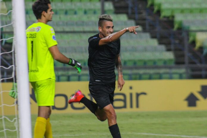 Leandro-Fernández-Independiente-Deportivo-La-Guaira-Venezuela-Copa-Sudamericana-2022