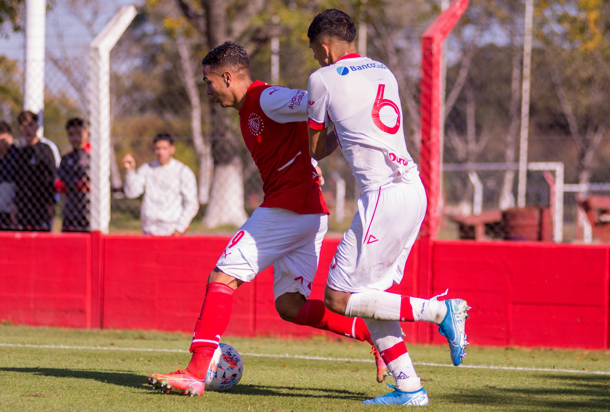 Reserva: Independiente perdió 4-0 con Huracán y quedó eliminado