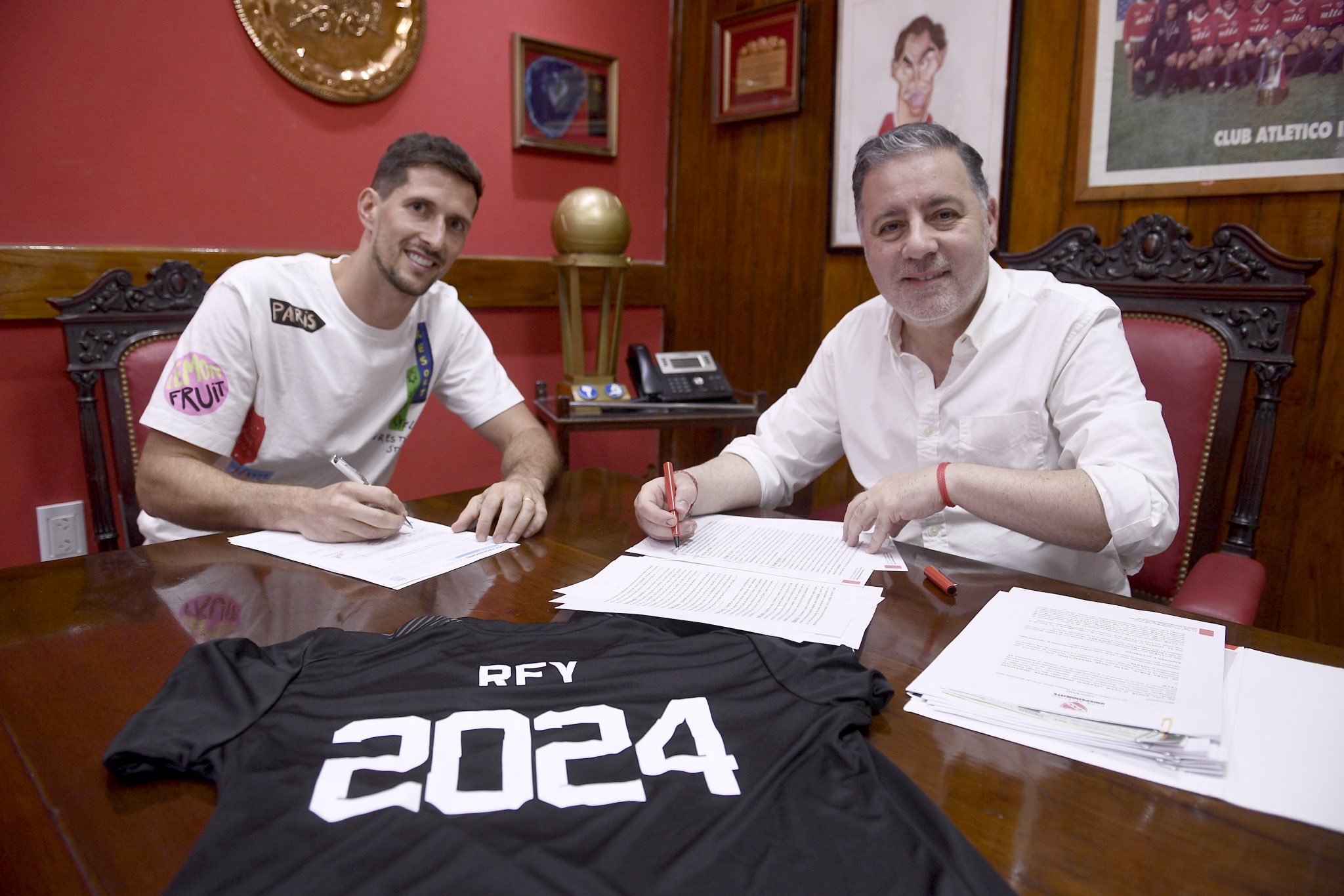Rodrigo Rey firmó y es el cuarto refuerzo de Independiente
