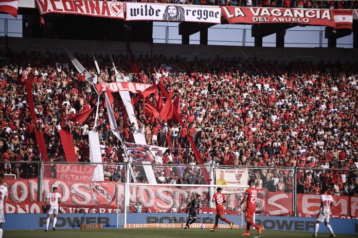 Independiente-hinchada-localia-2023