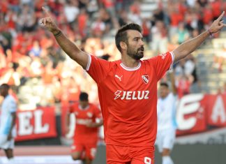 Martin Cauteruccio festejo gol Independiente