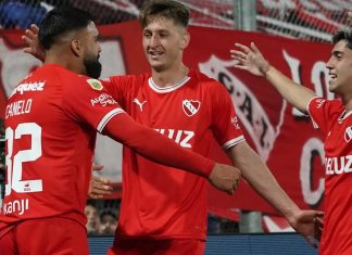 canelo-gimenez-toloza-independiente-huracan