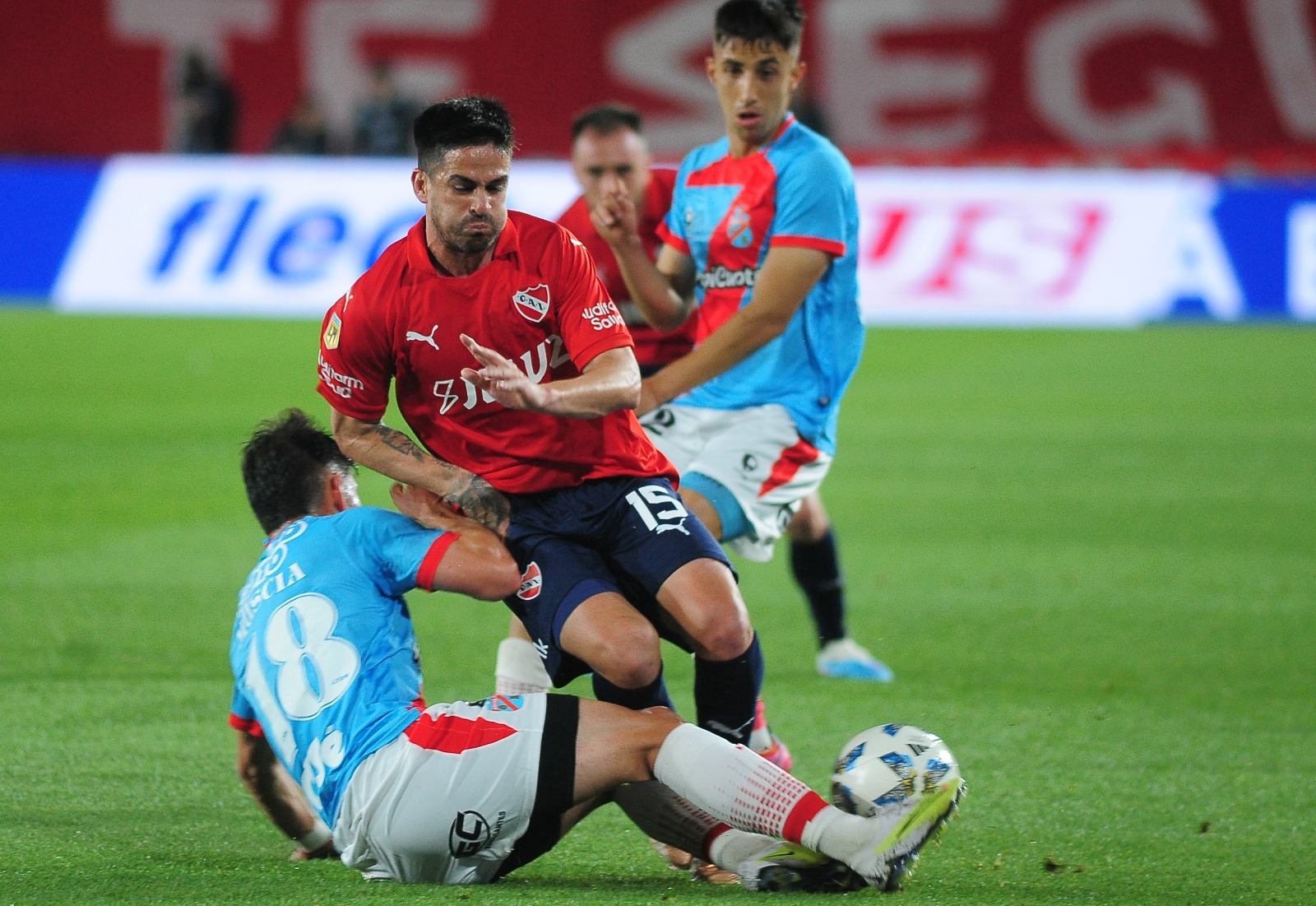 De Sarandí a Avellaneda: Damián Pérez quedó libre de Arsenal y pasó a  Independiente – El Rincón del Fútbol