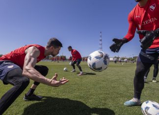 rodrigo-rey-entrenamiento-villa-dominico-2023