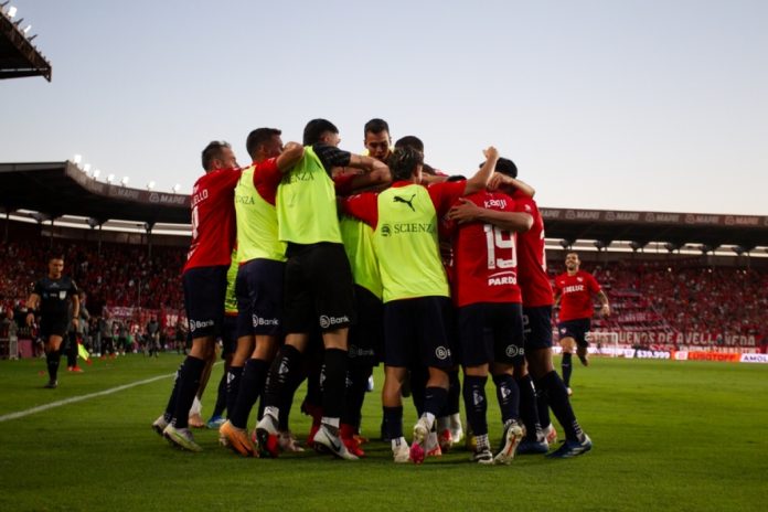 Festejo gol Independiente cancha Lanus