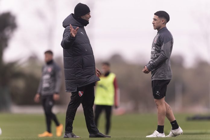 Vaccari y Santiago Montiel entrenamiento