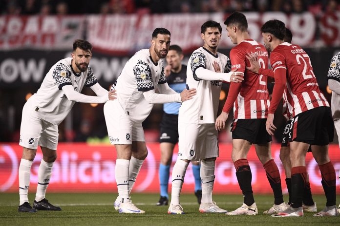 laso-avalos-lomonaco-independiente-estudiantes