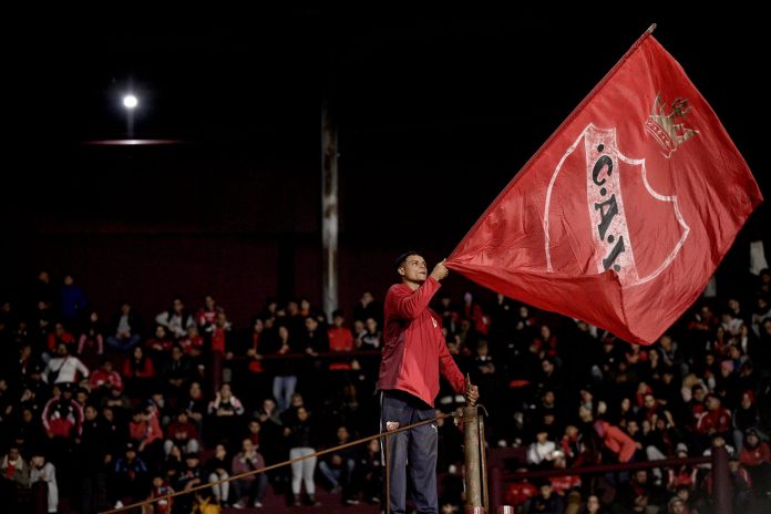 hinchada-independiente-estadio-lanus-2024