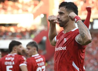 Gabriel Ávalos festejo Independiente Sarmiento Torneo Apertura 2025