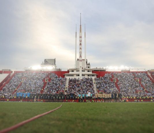 Cancha Huracán Argentina Partido Benéfico