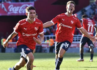Santiago Montiel festejo Independiente Independiente Rivadavia