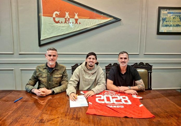 lomonaco-independiente-firma-contrato