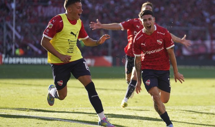 montiel-hidalgo-festejo-independiente-independiente-rivadavia