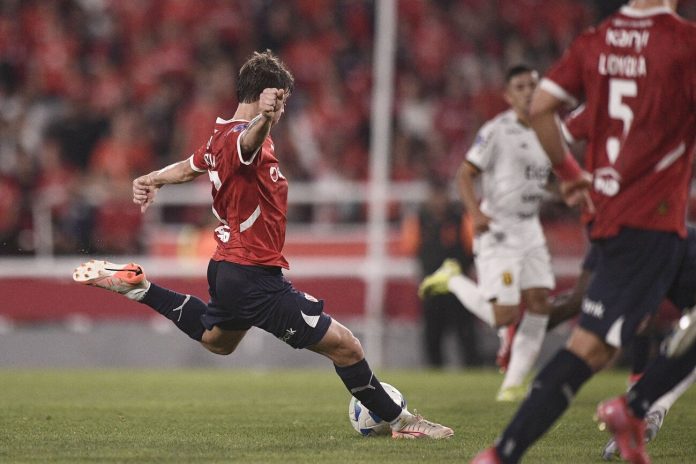 tarzia-independiente-guarani-1.jpg