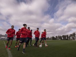 jugadores-independiente-entrenamiento-villa-dominico-07-25
