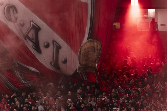 tribuna-independiente-river-estadio-libertadores-america