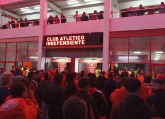 Hinchas Independiente playon