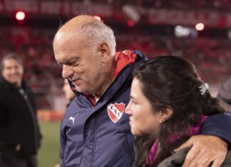 nestor-grindetti-estadio-independiente