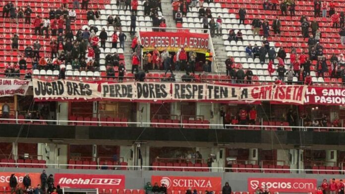 bandera-independiente-jugadores-perdedores bandera-independiente-jugadores-perdedores