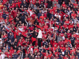 hinchada-independiente-10-25