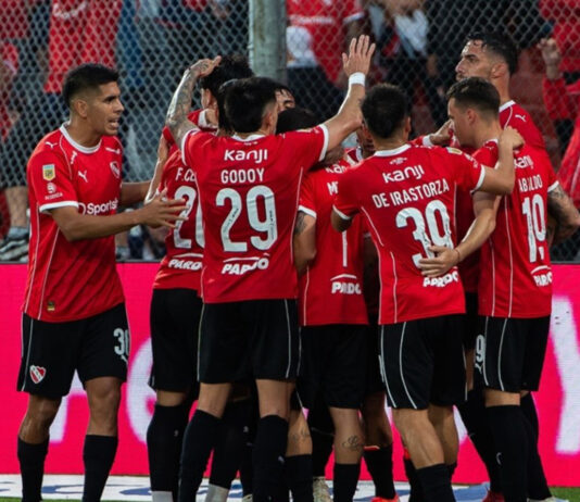 Duelo clave para seguir con chances independiente-platense-festejo-gol