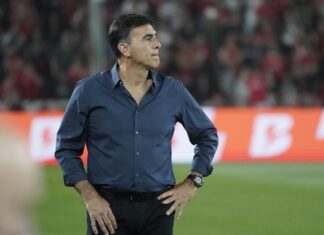 Quinteros: “El equipo por momentos juega como me gusta” Gustavo Quinteros Independiente Atlético Tucumán Clausura 2025 (1)