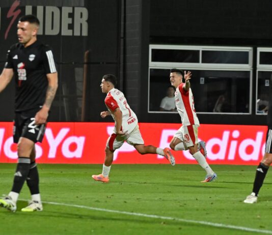 Lo ganó en el final y va por la clasificación a la Sudamericana Santiago Montiel Independiente Riestra (1)