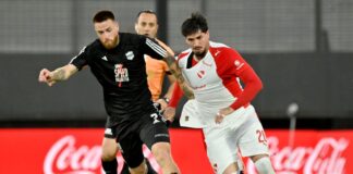 Las claves del triunfo agónico ante Riestra lomonaco-independiente-deportivo-riestra