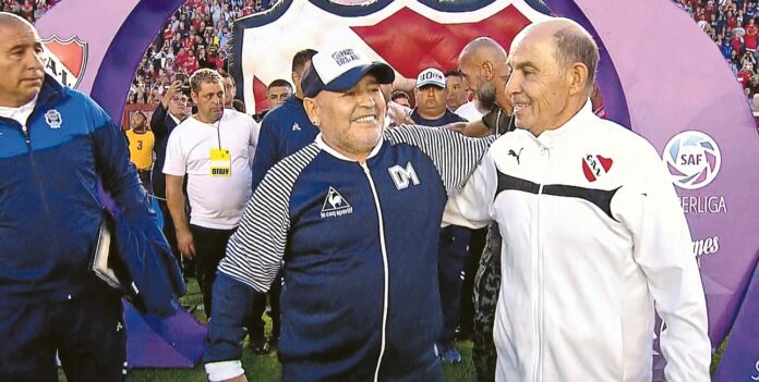 maradona-bochini-independiente maradona-bochini-independiente