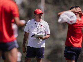 Quinteros: “El objetivo tan deseado es ser campeón local” Gustavo Quinteros Independiente (1)