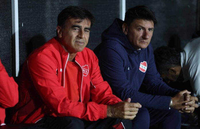 Gustavo Quinteros Independiente Alianza Lima amistoso Gustavo Quinteros Independiente Alianza Lima amistoso