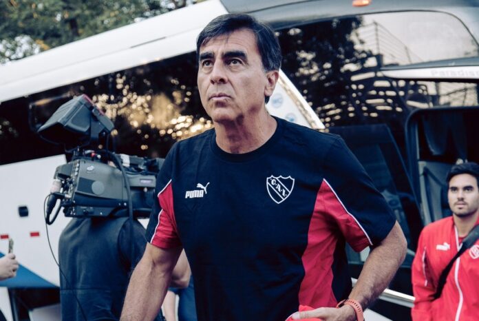 Gustavo Quinteros Independiente Everton de Chile (1)