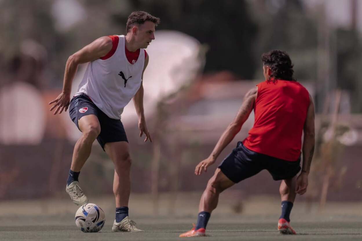 Concentrados vs. Vélez: primera convocatoria para Arias