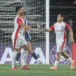 Montiel despejó rumores: “No pensaba en irme” Santiago Montiel Gabriel Ávalos Independiente Alianza Lima (1)