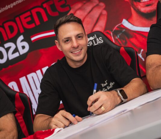 arias-firma-independiente