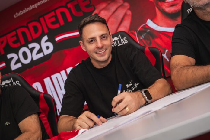 arias-firma-independiente