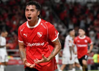 Independiente busca despegar ante Vélez cabral-independinete-estudiantes-gol