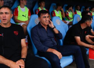 Quinteros: “La responsabilidad de un mal juego o una derrota es mía” Gustavo Quinteros Independiente Independiente Rivadavia