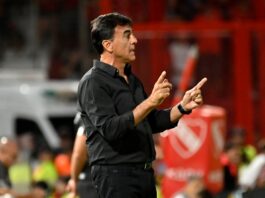 Quinteros: “Estoy muy contento, el equipo jugó muy bien” Gustavo Quinteros Independiente Lanús