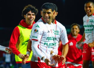 Debut con gol para Ruíz ruiz-necaxa-gol