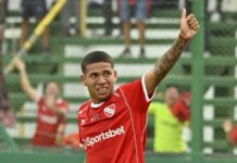 Valdéz: “Estoy muy contento y muy feliz por el triunfo” facundo-valdez-festejo-independiente-atenas-de-rio-cuarto