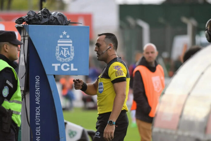 fernando-espinoza-arbitro-2025 fernando-espinoza-arbitro-2025