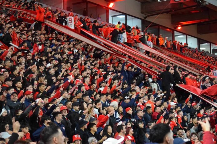 tribuna-santoro-independiente-newells-2026