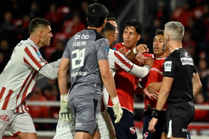 roja-meza-independiente-instituto-mastrangelo